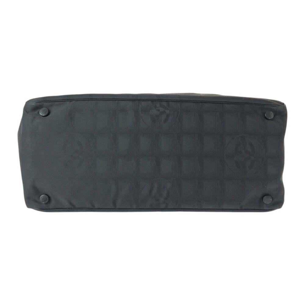 CHANEL Black Leather Shoulder Bag - Picture 10 of 10